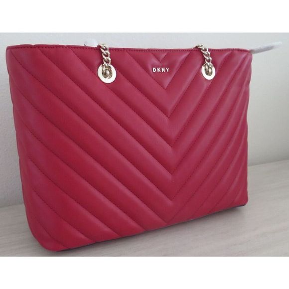 DKNY R04AZG68 Red Quilted Chevron Veronica Tote Bag w/Chain Shoulder Strap $168 - Picture 11 of 11